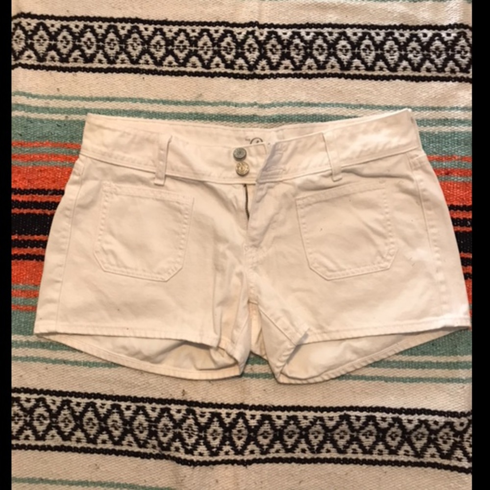 🖤 gently worn shorts 🖤